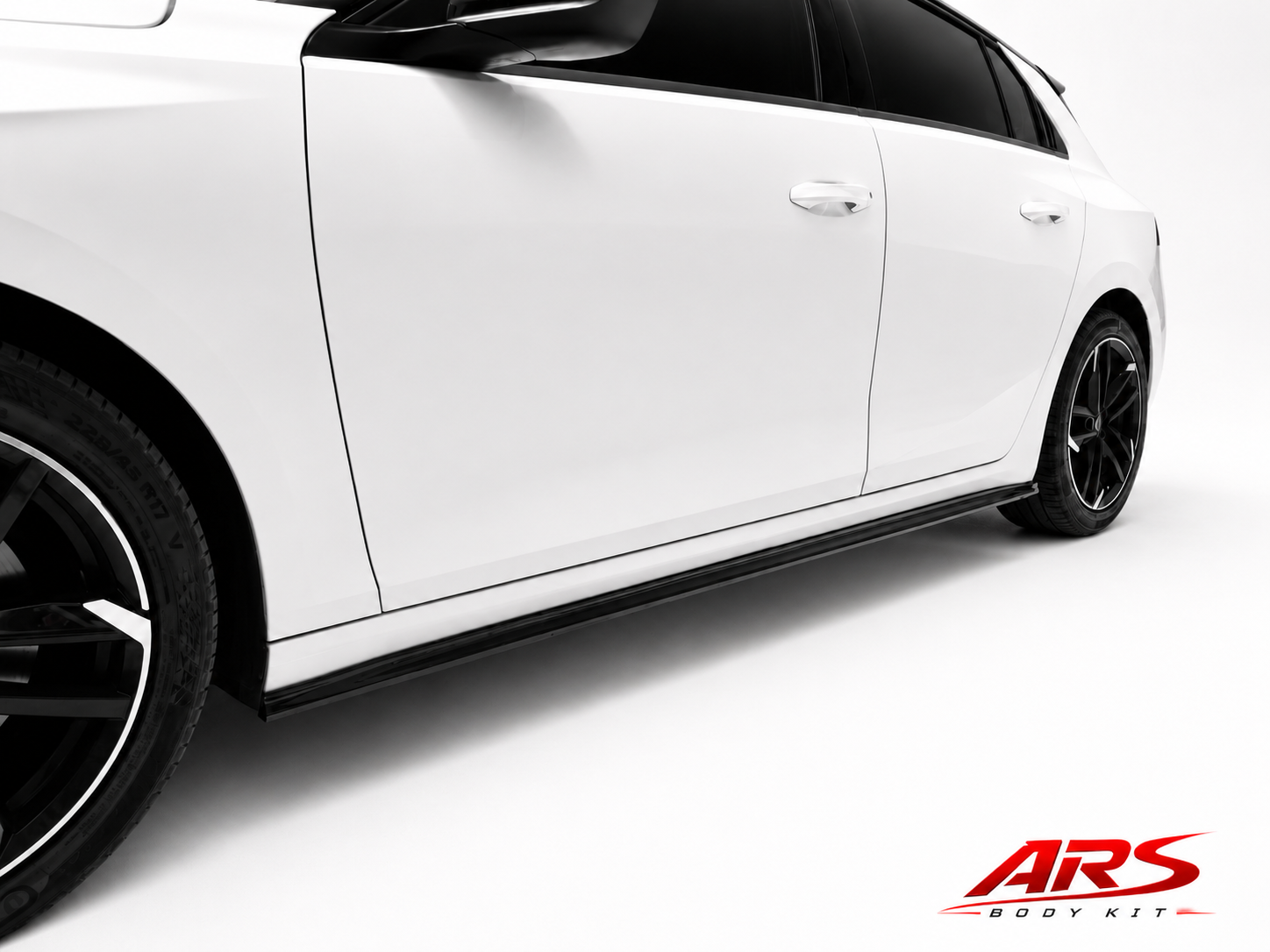 Επιπρόσθετα Μαρσπιέ Opel Astra L Hatchback...